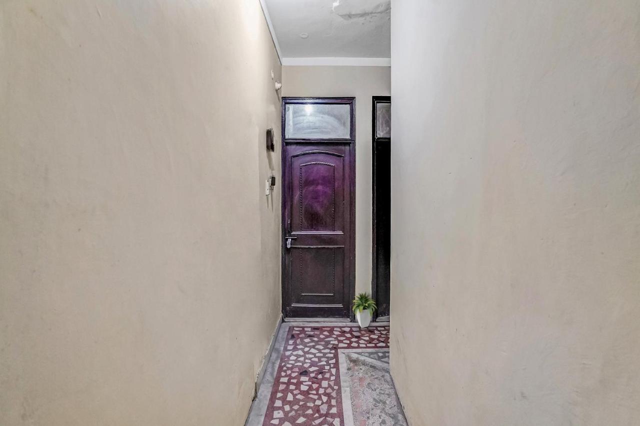 Hotel Oyo Flagship 70209 Alpha One Greater Noida Esterno foto